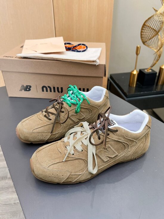 Miu Miu Shoes - Miu Miu x New Balance 530 SL Sneakers